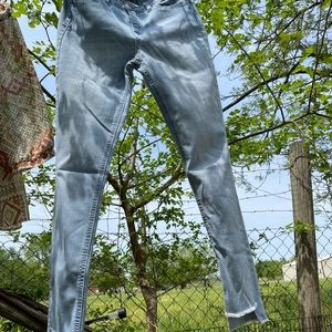 NWOT Mudd faded denim jeans